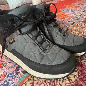 Teva Winter Boots